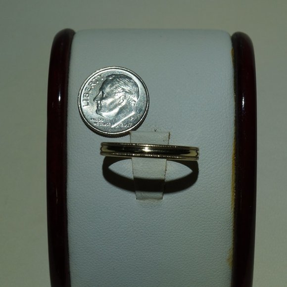 10KY gold Size 12 Wedding band - Picture 6 of 6